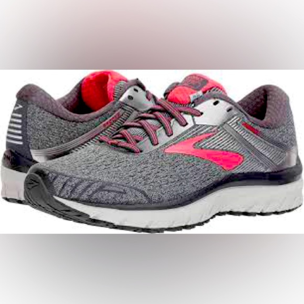 Brooks Women's Adrenaline GTS 18 Running Shoe